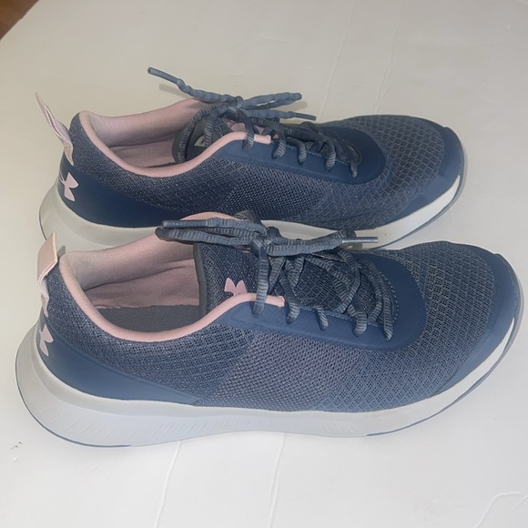 Under Armour Shoes - Under Armour Aura Trainer Athletic Running Shoes Grey Pink Sneakers Womens 8.5